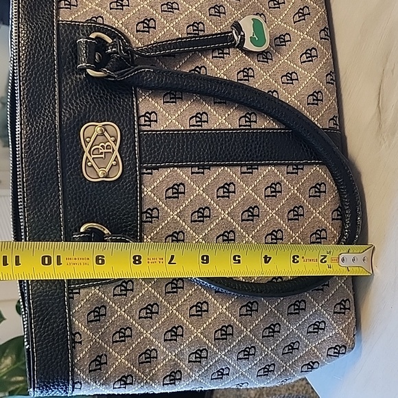 HP💫 Dooney & Bourke Handbag - Picture 12 of 13